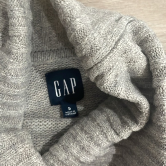 NWOT Grey Knit Sweater Dress. Size S - Picture 3 of 3